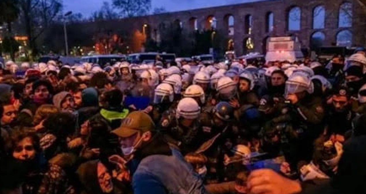 Power Through the Eyes of a Young CHP Supporter: The Fading Hope of the Youth