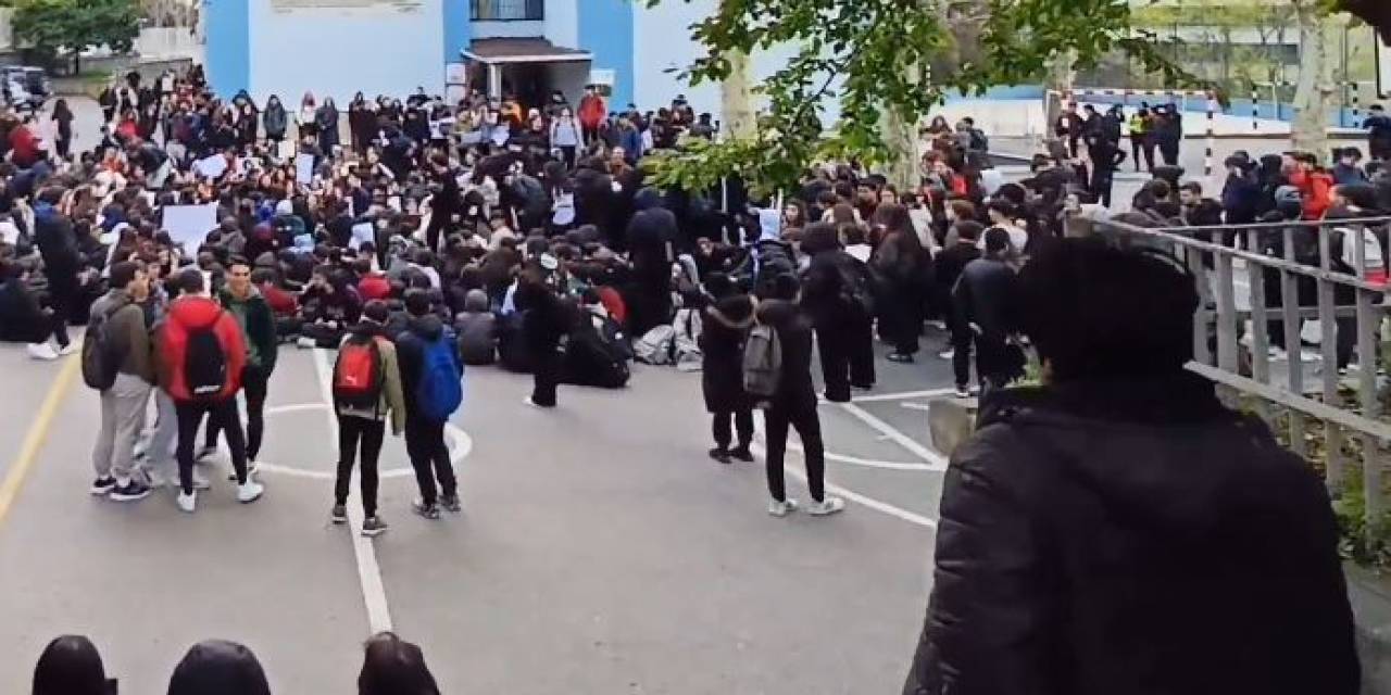 Teachers' Resignation: Unveiling the True Faces