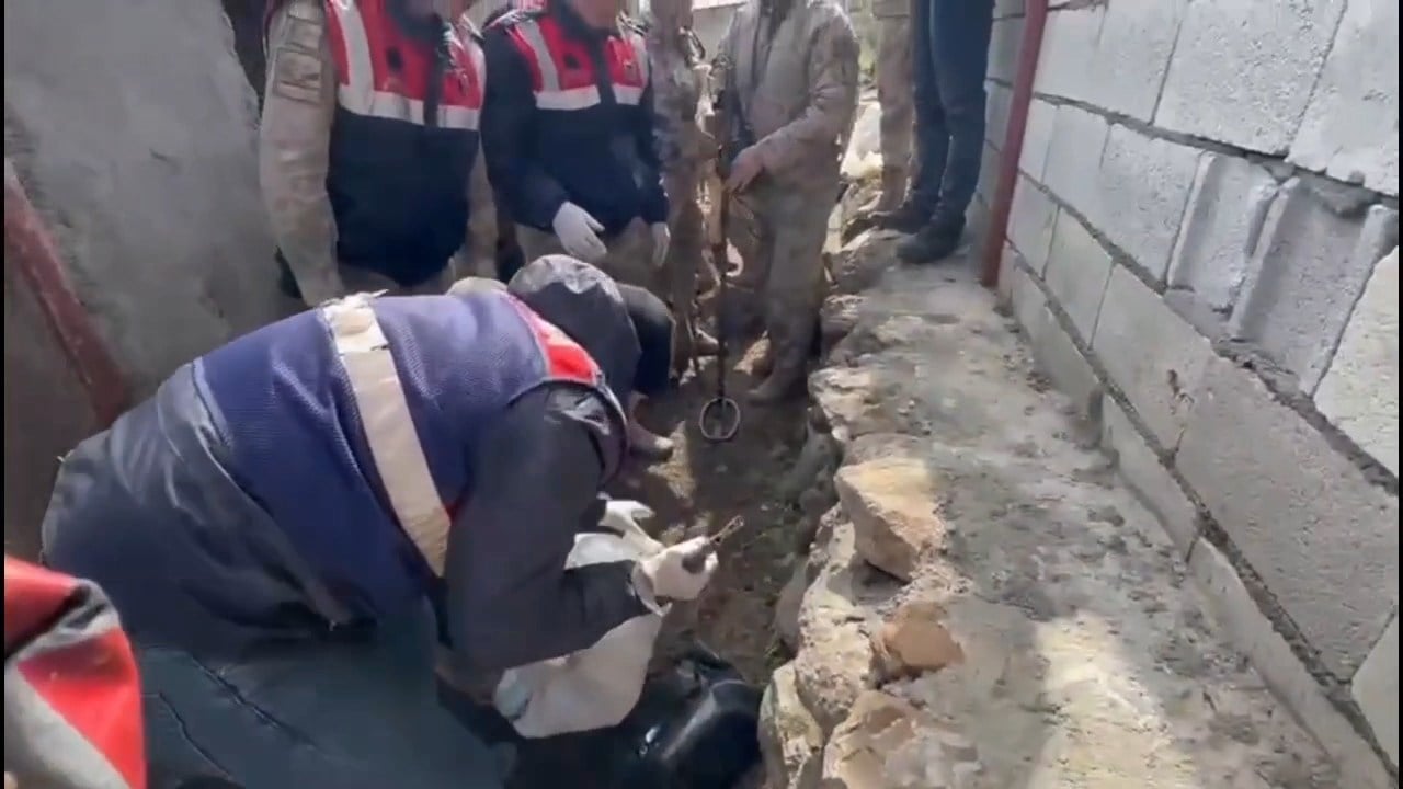 Şanlıurfa'da silah kaçakçılığı operasyonu: 22 kişi gözaltına alındı, silah ve mühimmat ele geçirildi