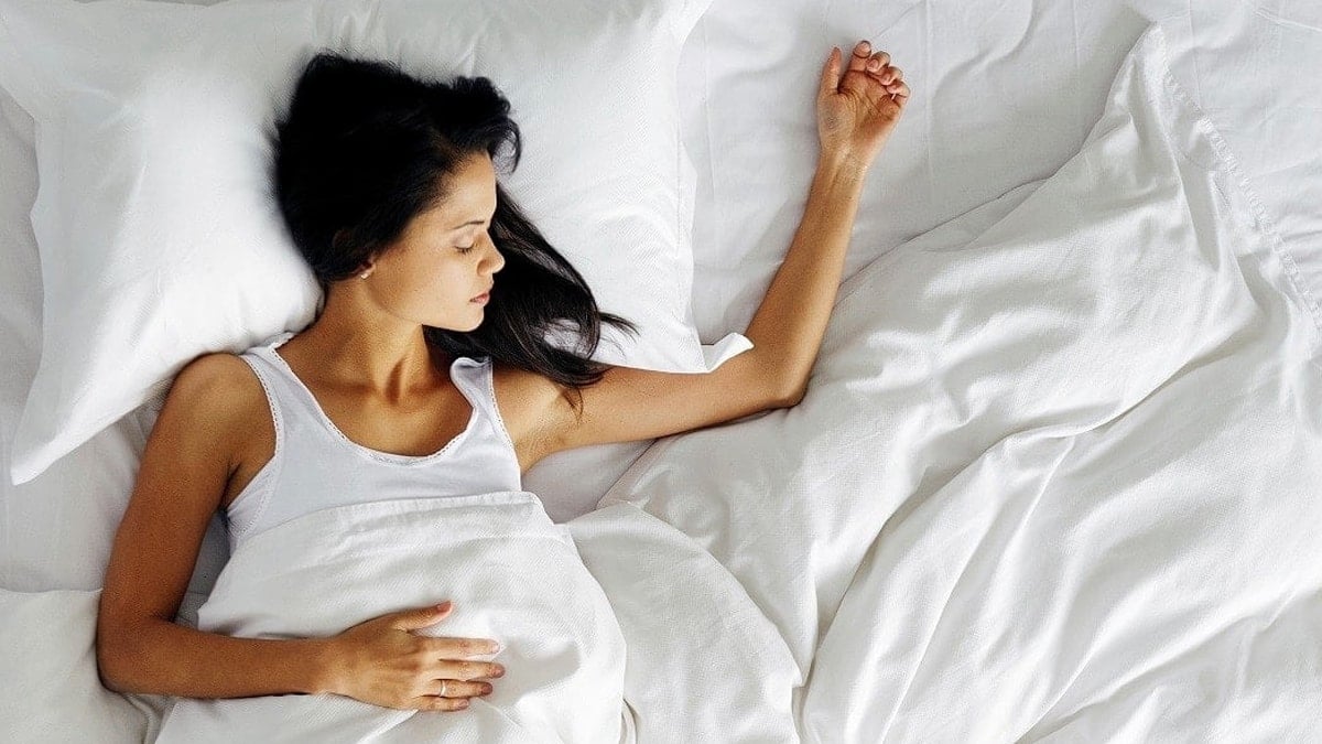 Why Sleeping Naked is Essential