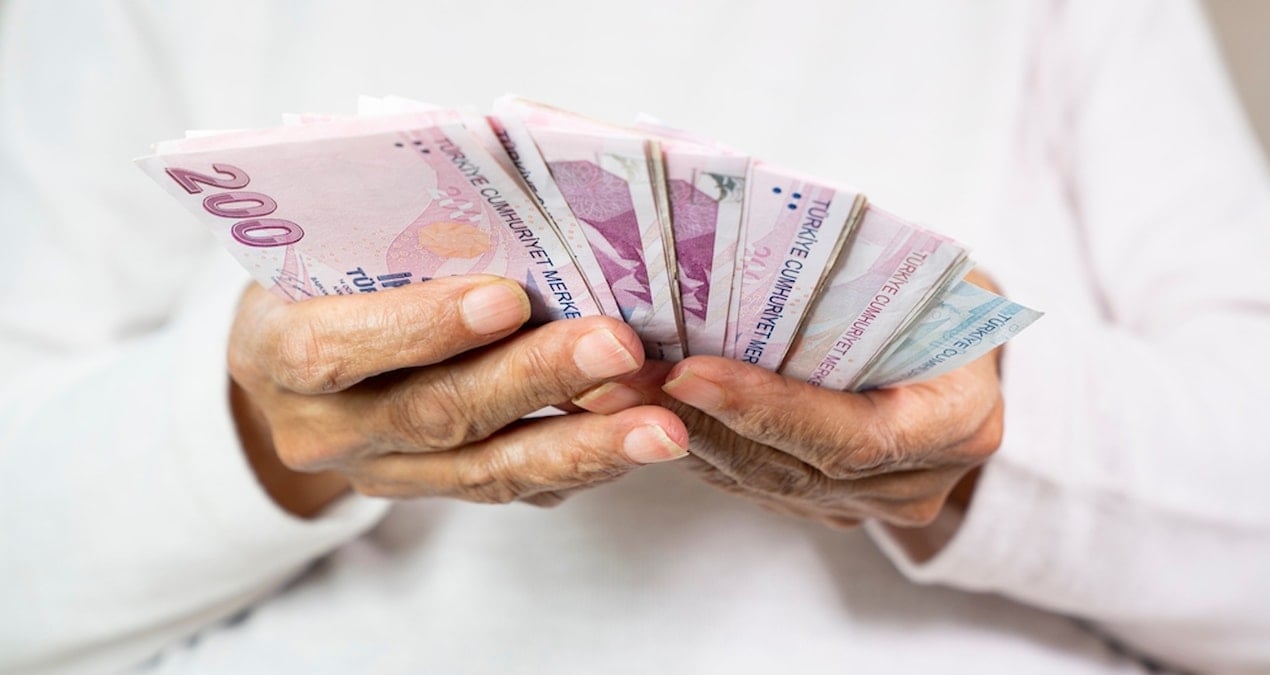 Bankalar Emeklilere Cömert Ödemeler Sunuyor: Yenilenen Hizmetlerle Mayıs Ayında