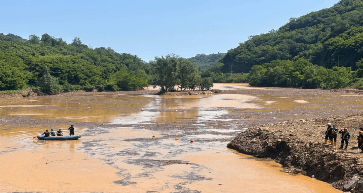 Efforts to Drain the Waters in the Garden of the Missing Person in Trabzon